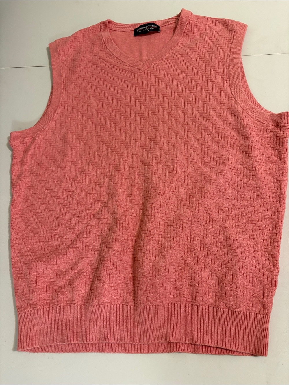 Roundtree & Yorke Coral Knit V-Neck Muscle Tee